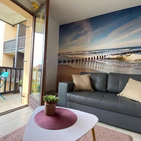 Quiet Apartment With Balcony Near The Sea Ouistreham Exteriör bild